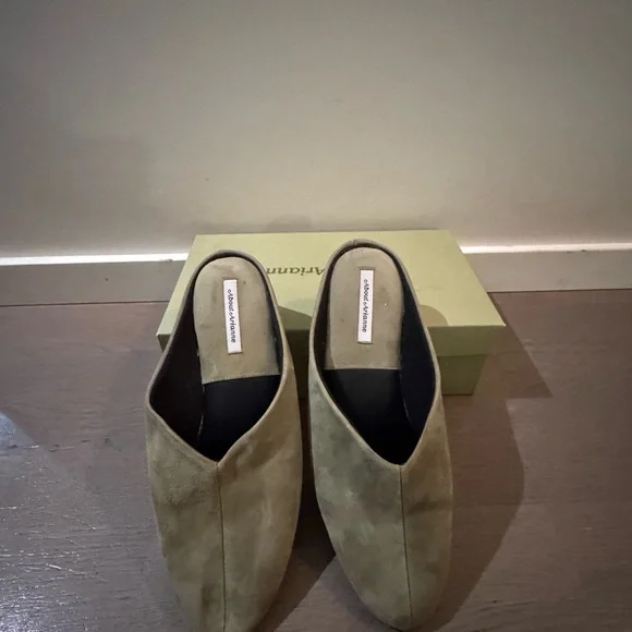 About Arianne Bao Slippers - Picture 5 of 7